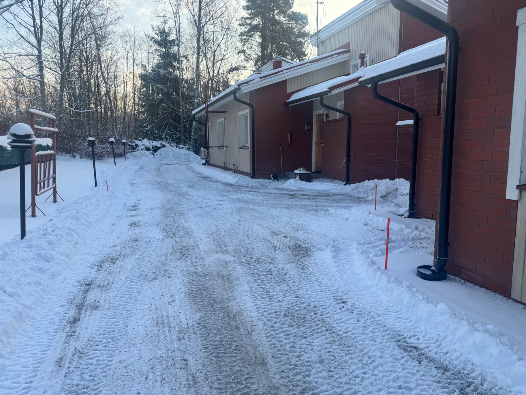Taloyhtiöt – lumenauraus Tuusulassa ja Keravalla